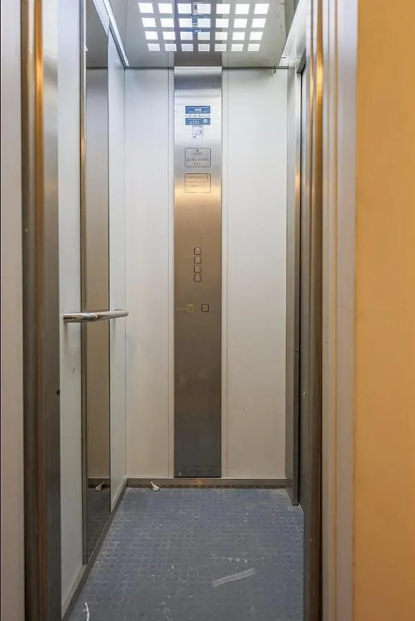Alohamundi Castellar Apartment Seville 0*,